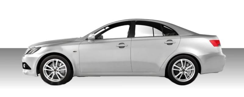 Carro sedán disponible para alquiler, cómodo para viajes largos